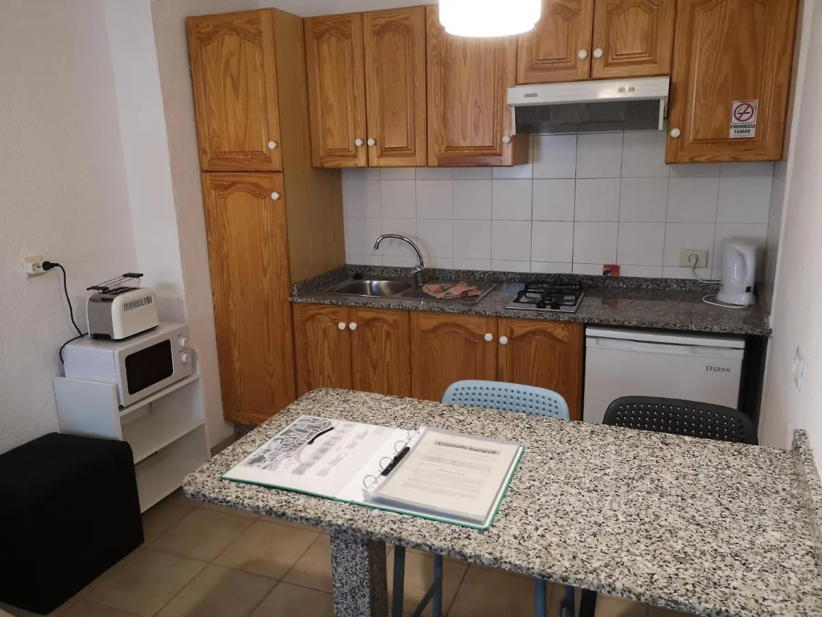 Apartamentos La Fuente Санта-Круз-де-ла-Пальма Апартаменты