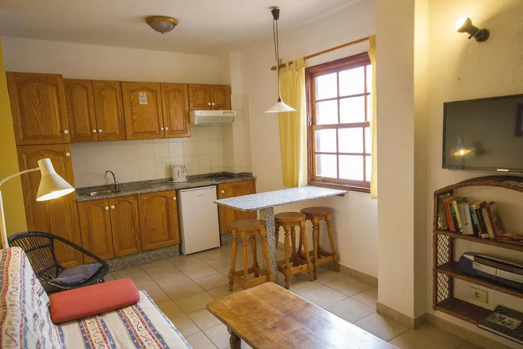 Apartamentos La Fuente Santa Cruz de la Palma  Santa Cruz de la Palma (Isla de la Palma)