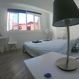 With Private Bathroom - Out Of Blue Guest house